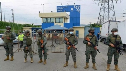 エクアドルの3刑務所での暴動で67人死亡