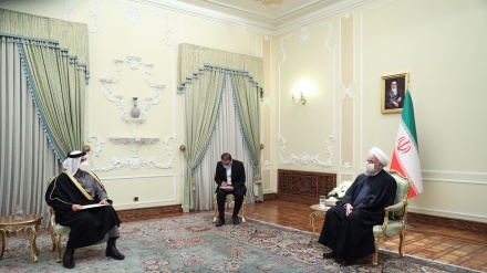 イラン大統領、「平和と安全は地域諸国との協力で得られる」　