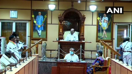 पुडुचेरी में कांग्रेस सरकार गिर गयी, मुख्यमंत्री ने दिया इस्तीफ़ा, केन्द्र और पूर्व एलजी पर साधा निशाना