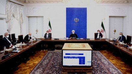 鲁哈尼强调必须发展伊朗非石油出口