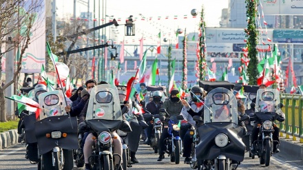 (FOTO) Tehran, festa della Rivoluzione islamica- 1