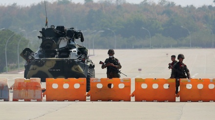 缅甸两个空军基地遭到袭击  