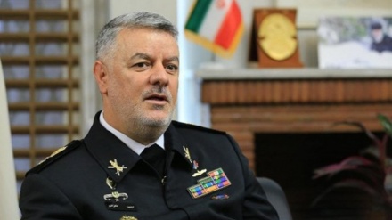 אדמירל חאנזאדי: הודו משתתפת בתמרונים הימיים האיראניים הרוסיים