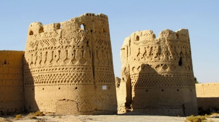 Iran da vedere: i caravanserragli lungo le strade tra Isfahan e Yazd + FOTO