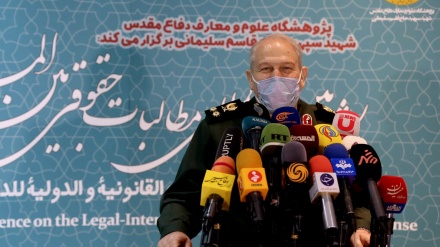 萨法维少将：美国人将屈辱地退出该地区