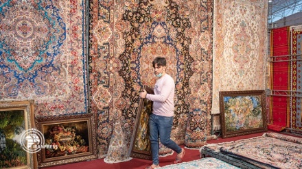 (FOTO) Iran, fiera dei tappeti a Shiraz- 1
