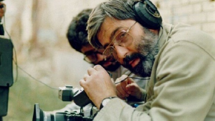 Art in light of Islamic Revolution