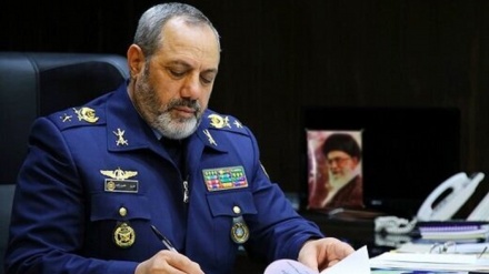 イラン空軍司令官が、世界の自由民に対する空軍力行使の禁止を要請