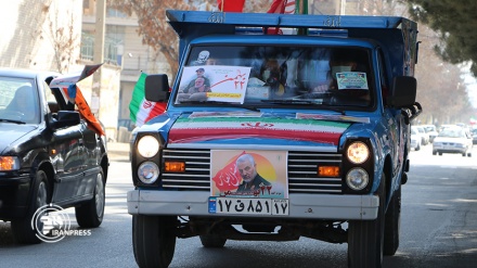 (FOTO) Festeggiamenti della Rviolazione islamica a Orumieh - 2