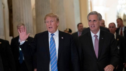 トランプ氏、議事堂襲撃中に、下院共和党トップの暴徒制止の呼びかけを拒否
