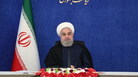 Presidenti iranian përuron mbi 300 projekte në fushën e kulturës dhe arsimit