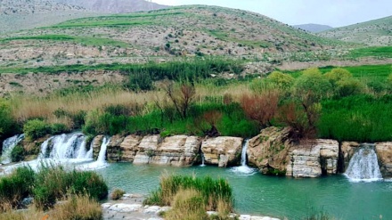 Haft Gholoo, Air Terjun Terindah di Iran Barat