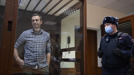 Tribunal ruso confirma condena de cárcel al líder opositor Navalni