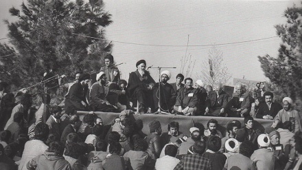 Islamic Revolution altered bipolar world system, brought Muslim world into play: IRGC