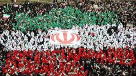 Iran festeggia 42esimo anniversario della Rivoluzione islamica