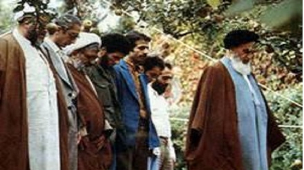 Aneddoti sull’Imam Khomeini e la Preghiera (Salat)