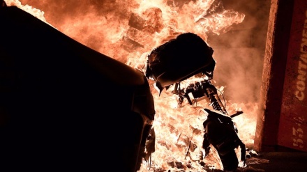 Police, protesters clash for third night over freedom of speech in Spain