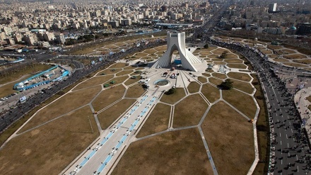 (FOTO) Tehran vista dal cielo - 1