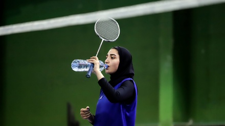 Turnamen Badminton Putri Iran Memperingati Dah-e Fajr (1) 