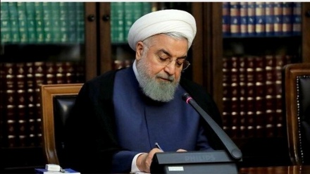 Rohani: El enemigo perdió la guerra económica contra Irán