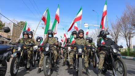 Manifestimet në qytetet e Iranit për dyzetë e dy vjetorit të fitores së Revolucionit Islamik të Iranit 