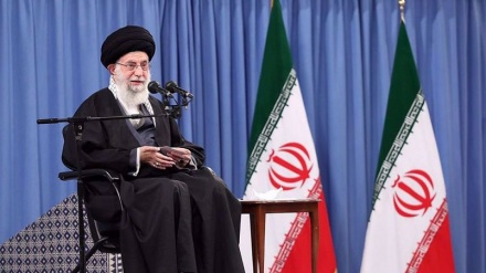 Islamic Revolution gives leading role to Iranian youths in key issues: Ayatollah Khamenei