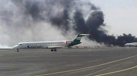 サウジ軍戦闘機が、イエメン・サヌア空港を攻撃