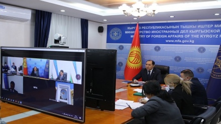 Ўзбекистон ва Қирғизистон расмийлари  Жапарованинг Ўзбекистонга қиладиган сафари хусусида маслаҳатлашдилар