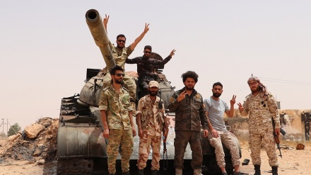 Wanamgambo wa Haftar wapigana wao kwa wao katika mji wa Sirte, Libya 