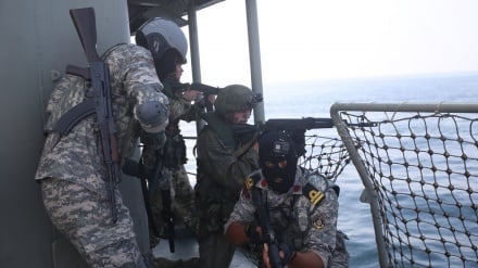 伊俄演习解救被劫船只