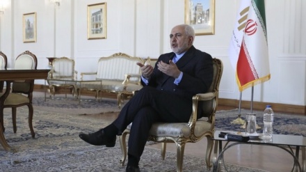 伊朗外长：伊朗人民以抵制回应威胁和压力