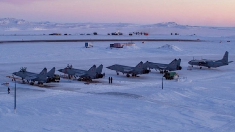 Арктикадаги Россиянинг MiG-31  қирувчилари шай ҳолатга келтирилди