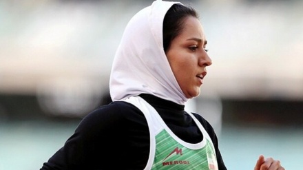 イラン女子ランナーがセルビアの陸上競技会の60ｍ走で優勝