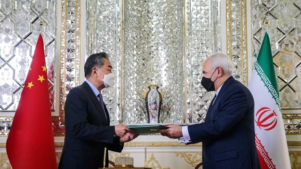ईरान और चीन ने अमरीकी प्रयासों को बनाया विफलः वाॅल स्ट्रीट जर्नल