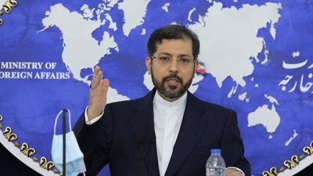 イラン外務省報道官、「英国民への激しい弾圧が、人権擁護主張者の主張者の目を免れないよう望む」