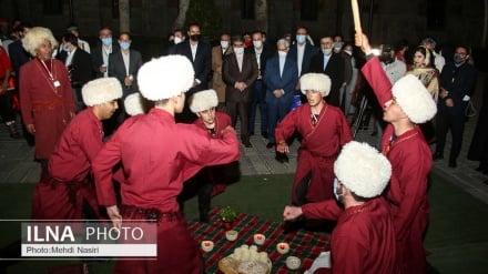 Ceremonitë për festimin e festës së Novruztit të fitit 1400 me pjesëmarrjen e ambasadorëve të akredituar në Iran (1)