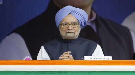 मनमोहन सिंह ने एक बार फिर नोटबंदी के फ़ैसले पर केन्द्र सरकार को घेरा, इसकी वजह से चरम पर है बेरोज़गारी 