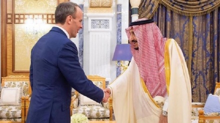 英外相、「人権は気にせず貿易をせよ」