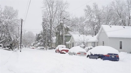 米西部で、酷寒と猛吹雪により大混乱