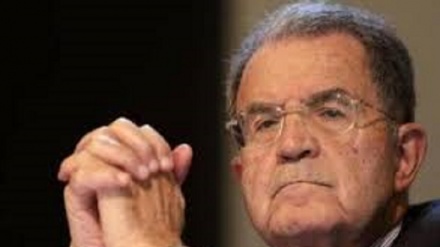Vaccino, le accuse di Romano Prodi contro la commissione Ue