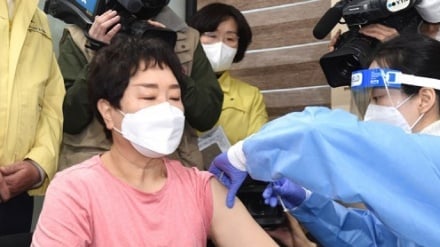 韓国でのコロナワクチン副反応、５３件増の２０９件に　死亡２件