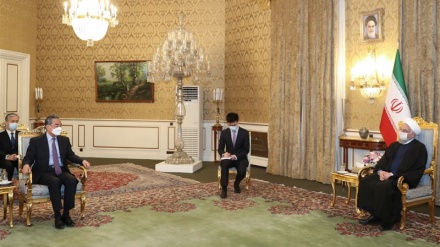 イラン大統領が、中国外務大臣と会談