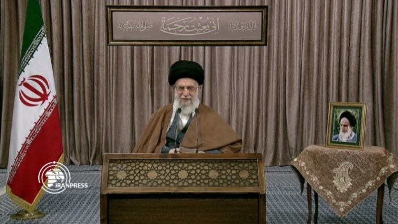 Líder de Irán: EEUU debe abandonar lo antes posible la región+Fotos