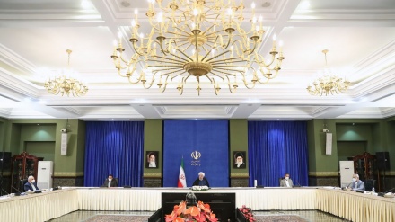 Presidenti i Republikës Islamike të Iranit thekson përpjekjet e qeverisë për të përmbushur parullën e vitit
