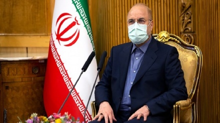 رئیس مجلس شورای اسلامی ایران بودجه سال 1400 را به دولت ابلاغ کرد