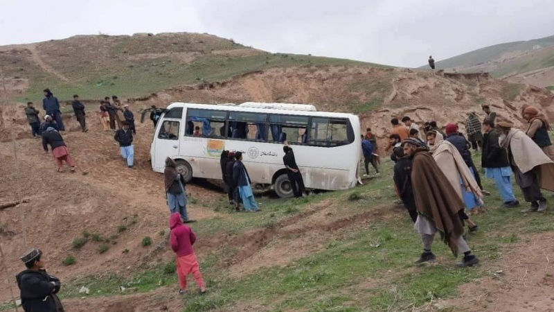 8 کشته و زخمی در حمله به موتر استادان دانشگاه بغلان