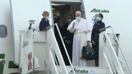 Iraq, il Papa è decollato da Baghdad per Roma