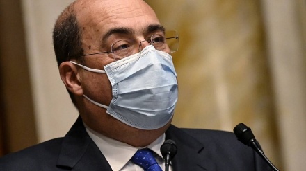 Italia, Zingaretti si dimette