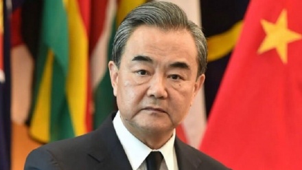 中国外交部长访问伊朗