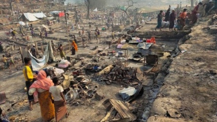 Dramma Rohingya, incendio campo in Bangladesh: 15 morti e 400 dispersi + VIDEO